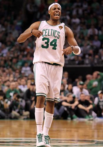 六台：姆巴佩抵达皇马基地接受检查，以确认能否出战周末联赛（六台：姆巴佩已抵皇马基地接受体检，评估能否赶上本周末联赛）