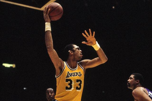 浮嶋敏：我们靠防守取得了成绩，建队方针是基于进入世少赛（浮嶋敏：以防守立足收获佳绩，建队方针围绕冲击世少赛）