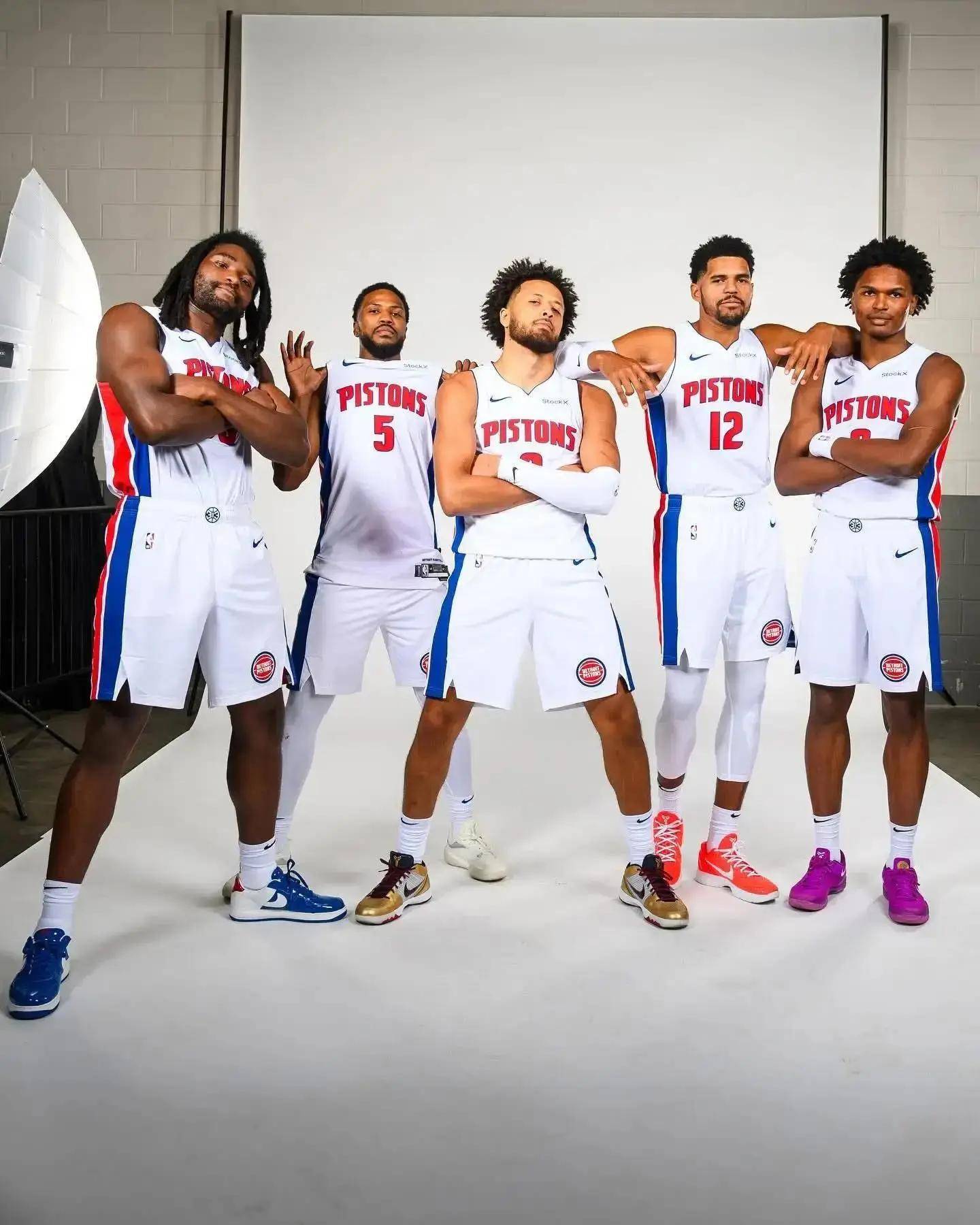 意足协主席：加图索和球员们并非很差劲，意大利能晋级世界杯（意足协主席：加图索与球员表现不差，意大利有望晋级世界杯）