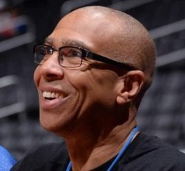 巴萨官方：欧冠对法鹰将检查穿客队球衣者身份，排除非法购票（巴萨官宣：欧冠战法鹰将核查穿客队球衣者身份以杜绝非法购票）