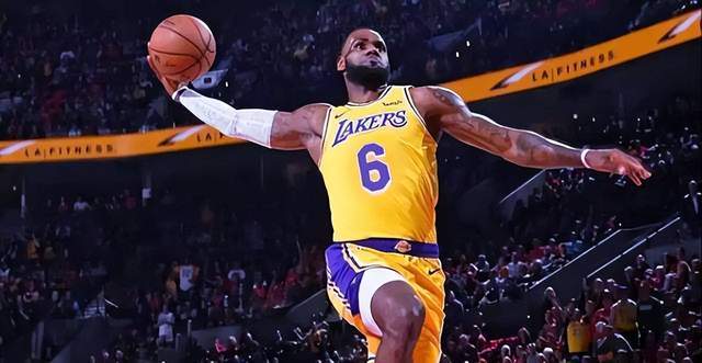 范戴克：阿诺德离开后还没和他聊过，很高兴曾与他并肩作战（范戴克：阿诺德离队后还未联系，感激曾并肩作战）