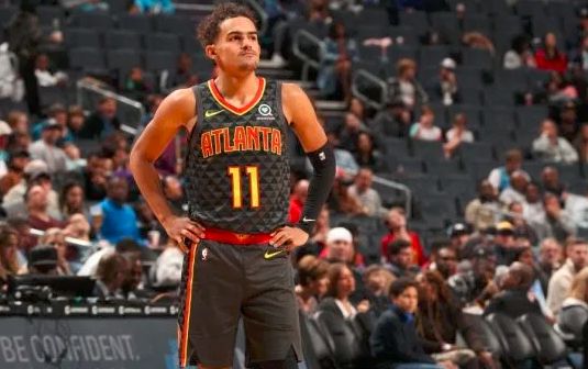 半场：莱比锡2-0法兰克福，哈德、鲍姆加特纳相互传射（半场战报：莱比锡2-0领先法兰克福，哈德与鲍姆加特纳互送传射）