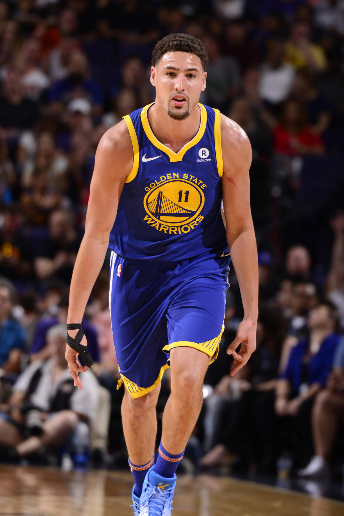 富保罗：詹姆斯本赛季不会离开湖人 但紫金军配置够不着西决门槛（富保罗：詹姆斯本季留守湖人 但湖人阵容仍未达西决门槛）