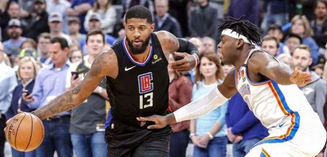 美职联半场：阿连德造奥坎波乌龙，迈阿密国际暂1-0温哥华（半场战报：阿连德逼出奥坎波乌龙，迈阿密国际暂以1-0领先温哥华）